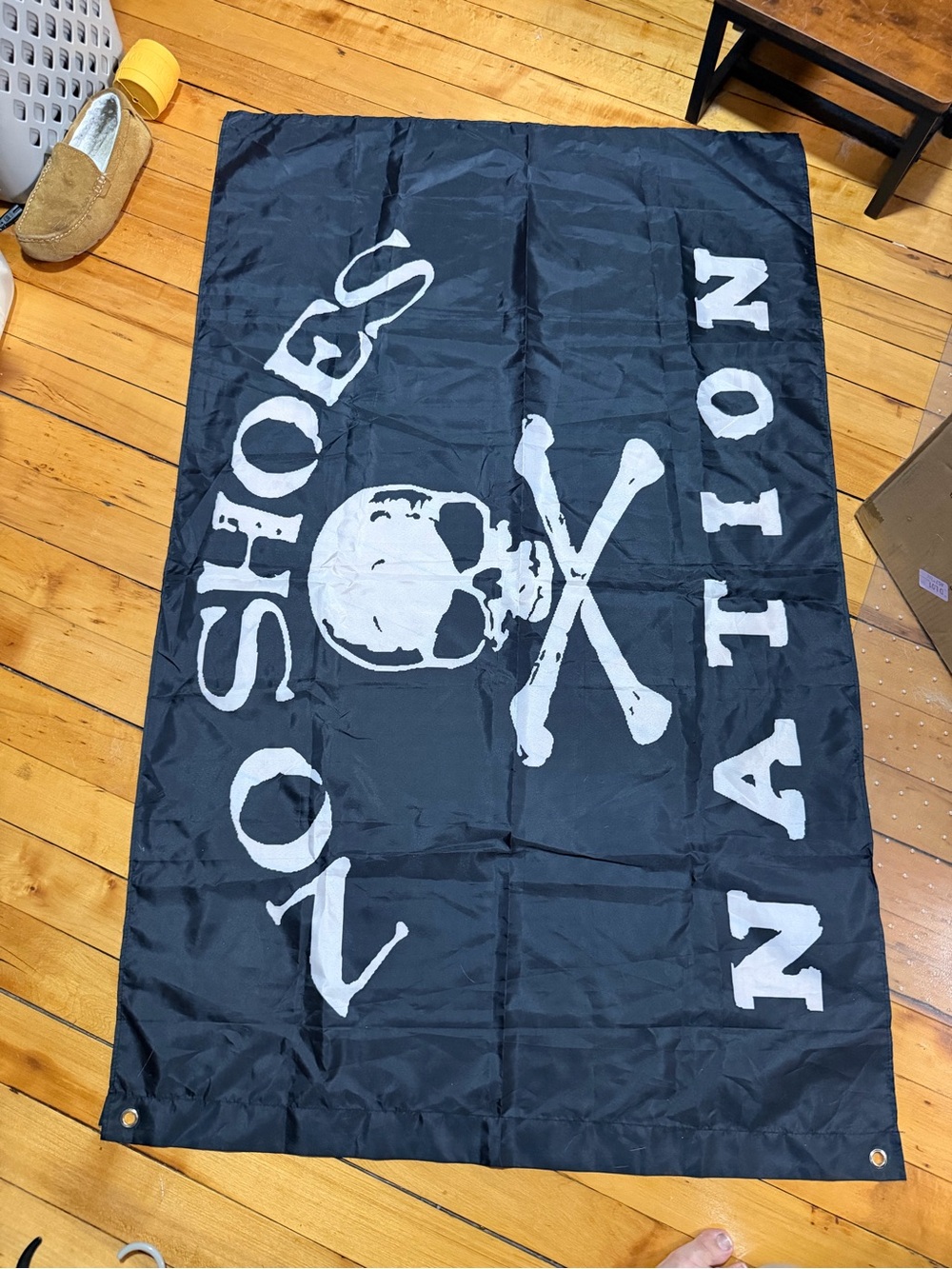 Kenny Chesney No Shoes Nation Skull Flag - Picture 5 of 5